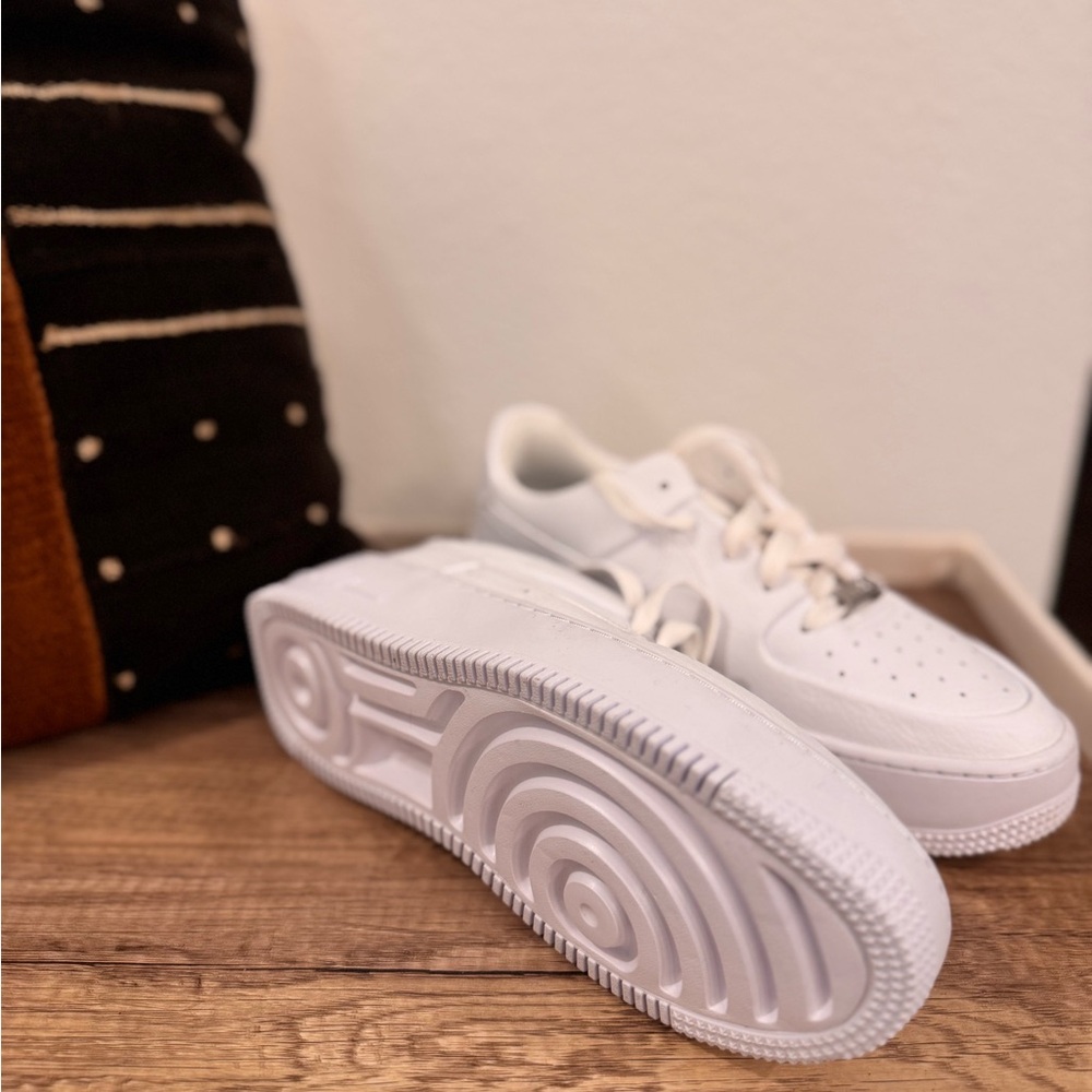 Nike Air Force 1 Sage Low - Picture 3 of 6